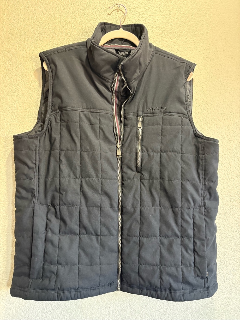 Orvis Quilted Insulated Vest Men’s L Black Full Zip Softshell Outdoor Hiking